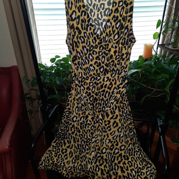 INC International Concepts: yellow leopard 🐆dress - Picture 1 of 4